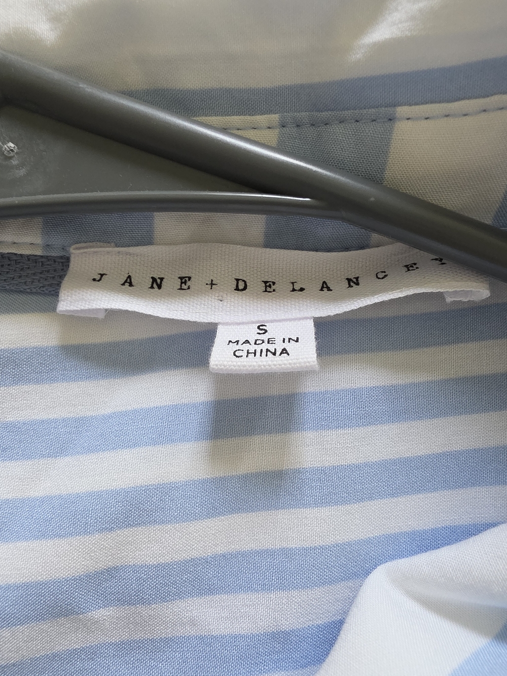 Jane And Delancey Light Blue And White Striped Tshirt - Picture 2 of 2